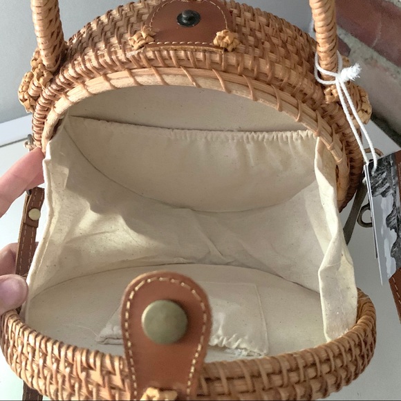 NWT woven rattan genuine leather canteen bag - Picture 8 of 9